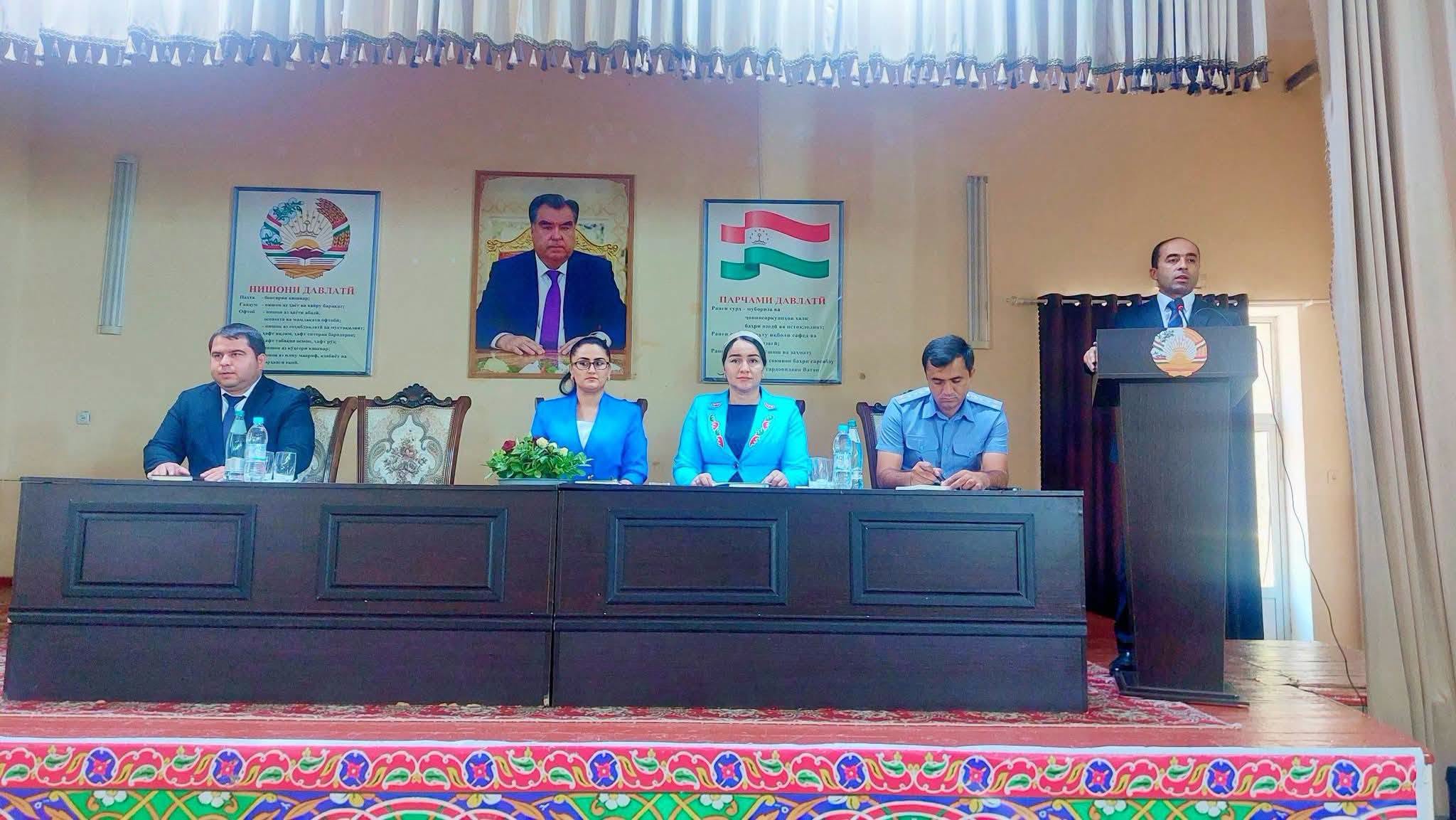 SCHOOL-TO-SCHOOL: STRENGTHENING COOPERATION BETWEEN SCHOOLS, FAMILIES AND SOCIETY IN PREVENTING NEGATIVE PHENOMENA AND EXPANDING COMMUNITY IMPROVEMENT WORK — Meeting Held with Teachers, Students and Their Parents